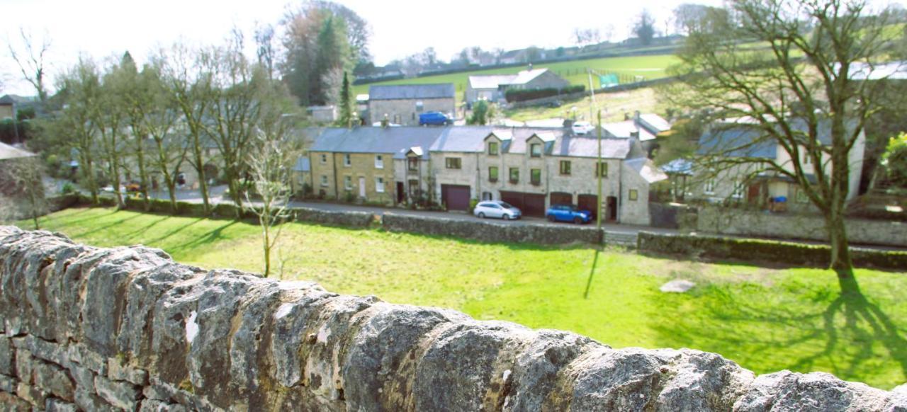 The Beautiful Bobbin - Premium Cottage With Views, Local Walks, Wood Burner & Pubs Tideswell Exterior photo